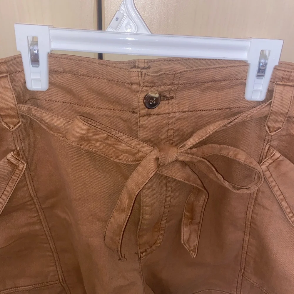 Old Navy Women Extra High-Waisted Tie Front Cargo Shorts Brown XL NWT 4”